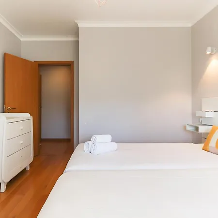 Telheiras Premium By Homing Apartment *